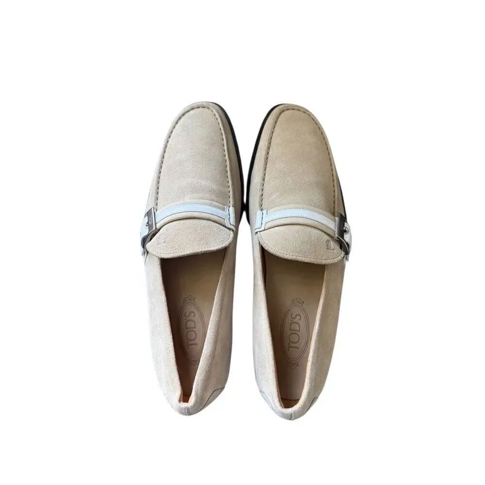 Tod's Womens Beige Suede Slip On Round Toe Casual Loafers Flat Shoes Size 10.5 - Picture 3 of 16